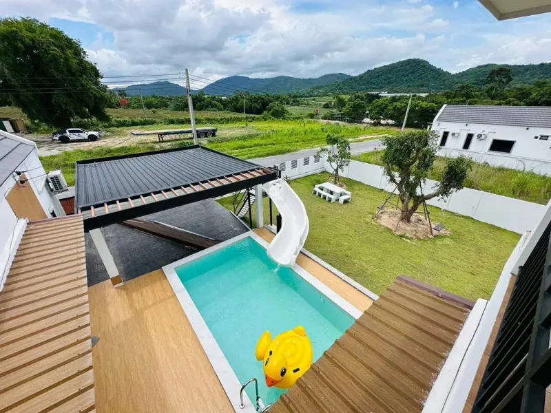 ภายนอก Pool&Play Pool Villa ศรีราชา